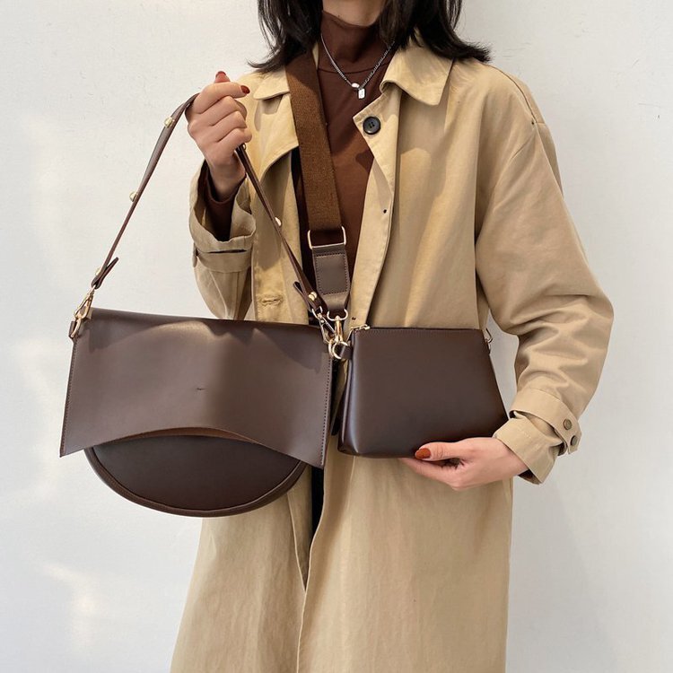 Cross-border bag for women 2022 autumn and winter new trendy Korean style fashion messenger bag simple tote bag shoulder saddle bag Cross-border bag for women 2022 autumn and winter new trendy Korean style fashion messenger bag simple tote bag shoulder saddle bag