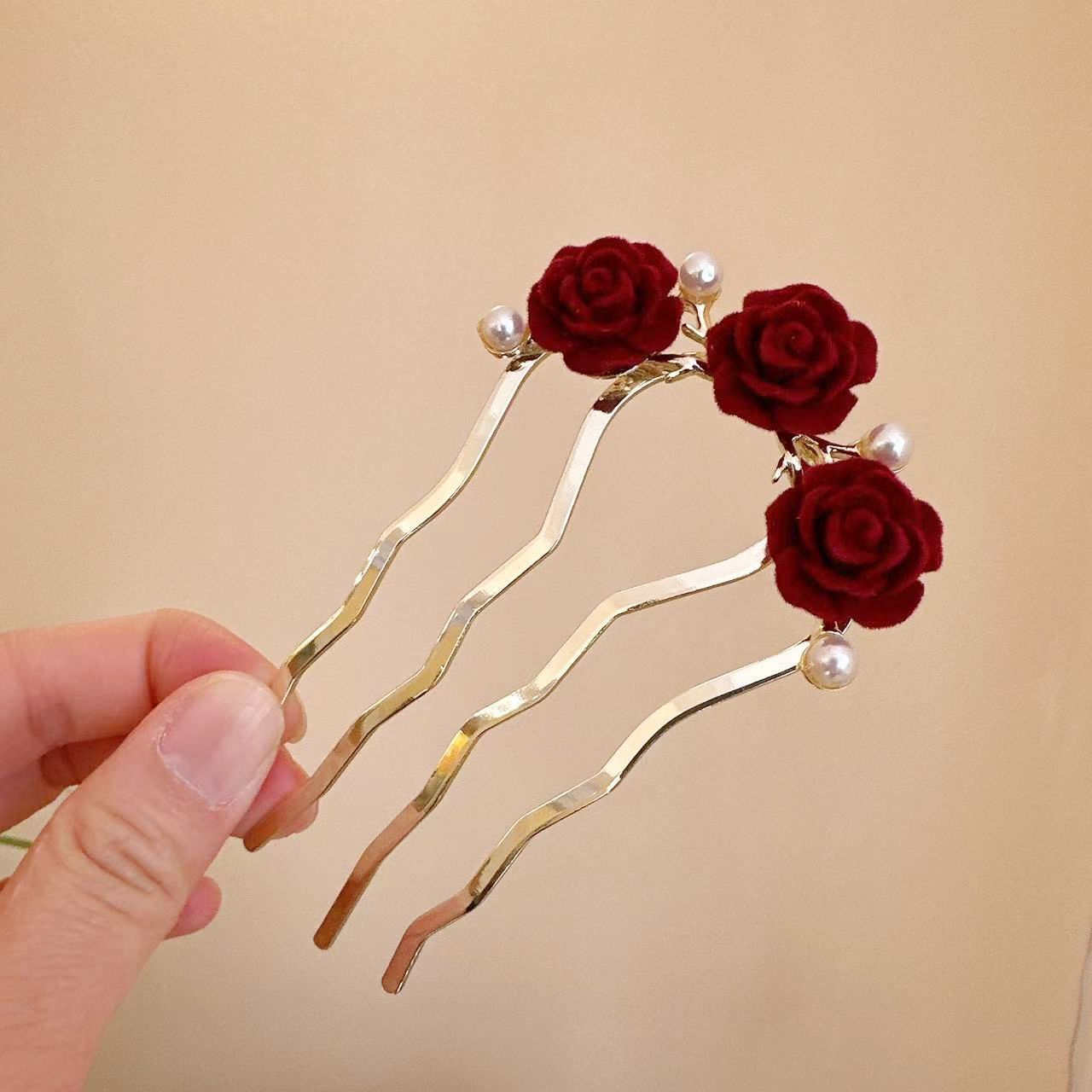 2# Horquilla Rosa de Cuatro Dientes (Roja)