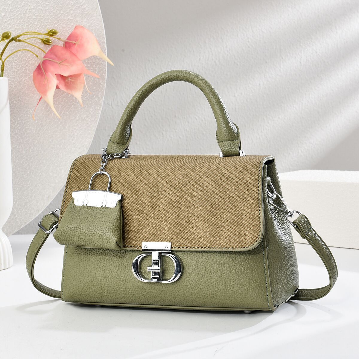 Bolso de mujer de moda, bolso de madre de mediana edad, bolso de mensajero atmosférico de alta gama 2025 nuevo bolso de gran capacidad image 5