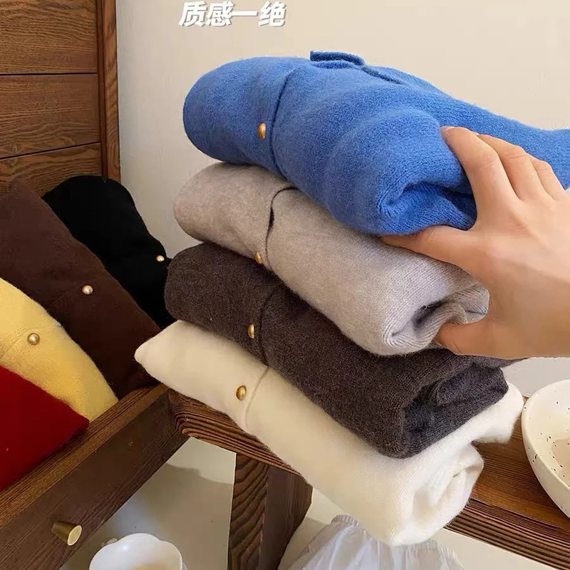 纯色翻领小金扣精致开衫毛衣2025秋冬新显白长袖显瘦外套短款上衣|undefined