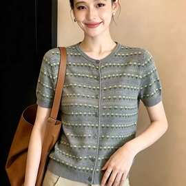 超好看漂亮提花短袖针织开衫女2026新款夏季宽松显瘦灰色时髦上衣