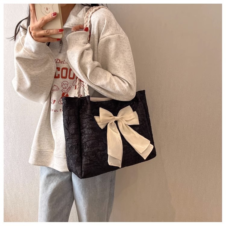 Large-capacity bow bag for women, 2023 new trendy, fashionable and sweet single-shoulder bag, student commuting tote bag undefined