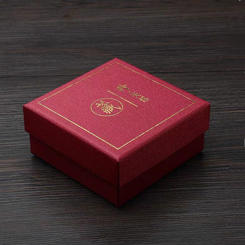 Fábrica de la joyería caja de regalo exquisita caja de regalo de cumpleaños bolso pulsera collar pulsera coche colgante caja al por mayor