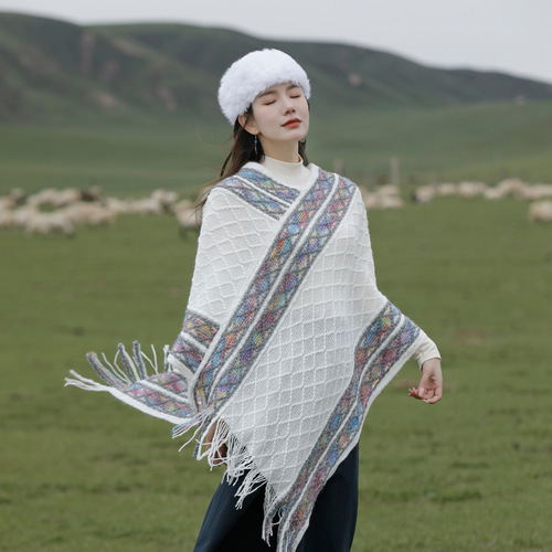 Bohemian rhombus plaid warm pullover shawl thickened Tibetan northwest windproof cloak for women to take photos and travel