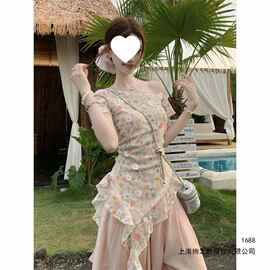 法式荷叶边斜肩碎花不规则飘带T恤收腰设计感甜美女短袖上衣