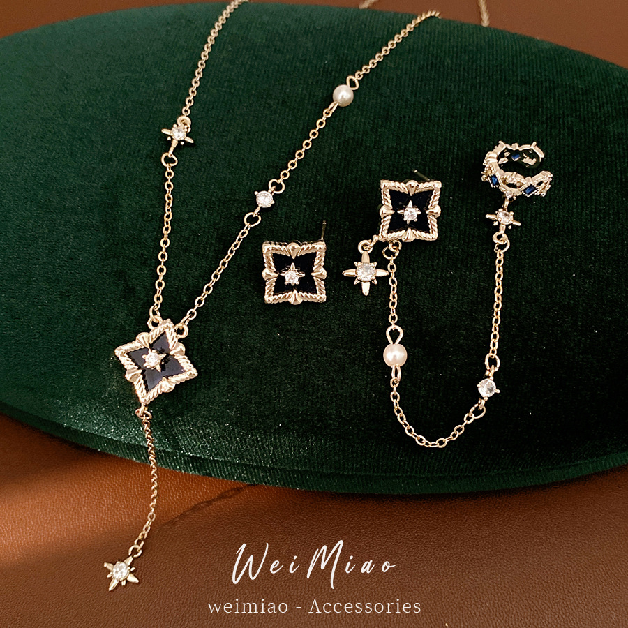 Collar de diamante de zircón de lujo ligero nicho cadena de clavícula personalidad de alta calidad temperamento de moda conjunto de joyería al por mayor