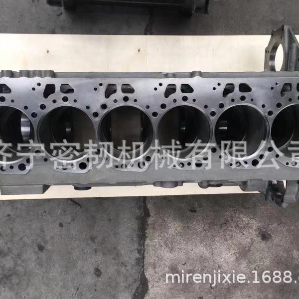 发动机全车配件NT855气缸体4914774/3081283