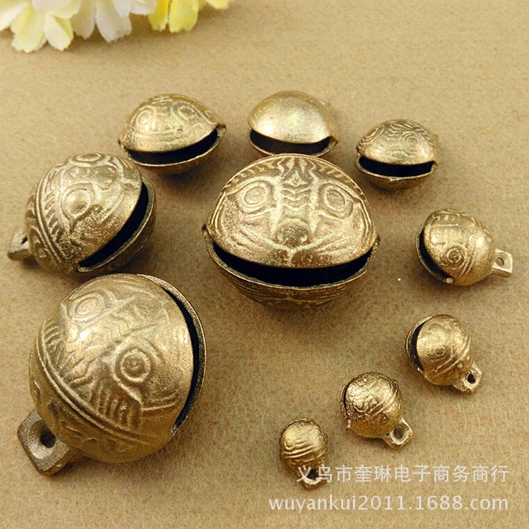 Manufacturer of Brass Vintage-Style Tiger Head Bells, Handmade Accessories for Animal, Cat, and Dog Pet Stores, Pure Copper Bells Manufacturer of Brass Vintage-Style Tiger Head Bells, Handmade Accessories for Animal, Cat, and Dog Pet Stores, Pure Copper Bells