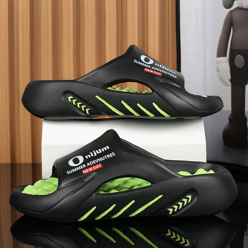 Zapatillas transfronterizas de tamaño grande para hombres 2025 verano nuevo estilo de ropa exterior en línea popular explosión deportiva pisar mierda sensación de playa zapatillas frías de tamaño grande