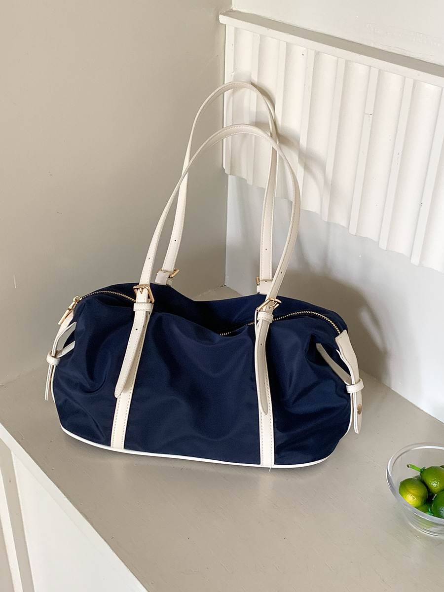 Nylon spalla grande capacità, semplice e versatile ascella ba, alla moda splicin, design di nicchia, pendolari donne_voghion.com