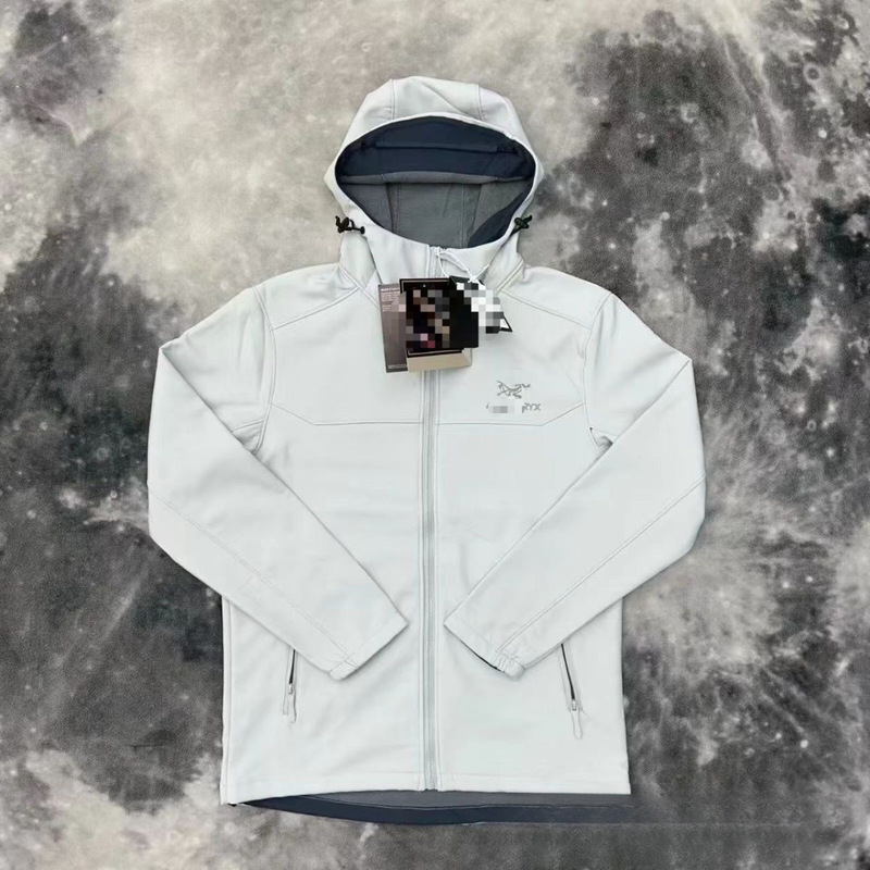 High-Quality Fleece Spring and Autumn Jacket with Embroidery, New Softshell Windproof Hooded Waterproof Outdoor Jacket for Men and Women