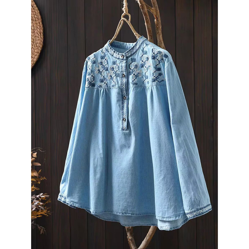 女性用の新しい刺繍スタンドカラーデニムシャツ、ゆったりとした長袖の春と秋の新しいレトロなエスニックスタイルのプルオーバートップ、高級感|undefined