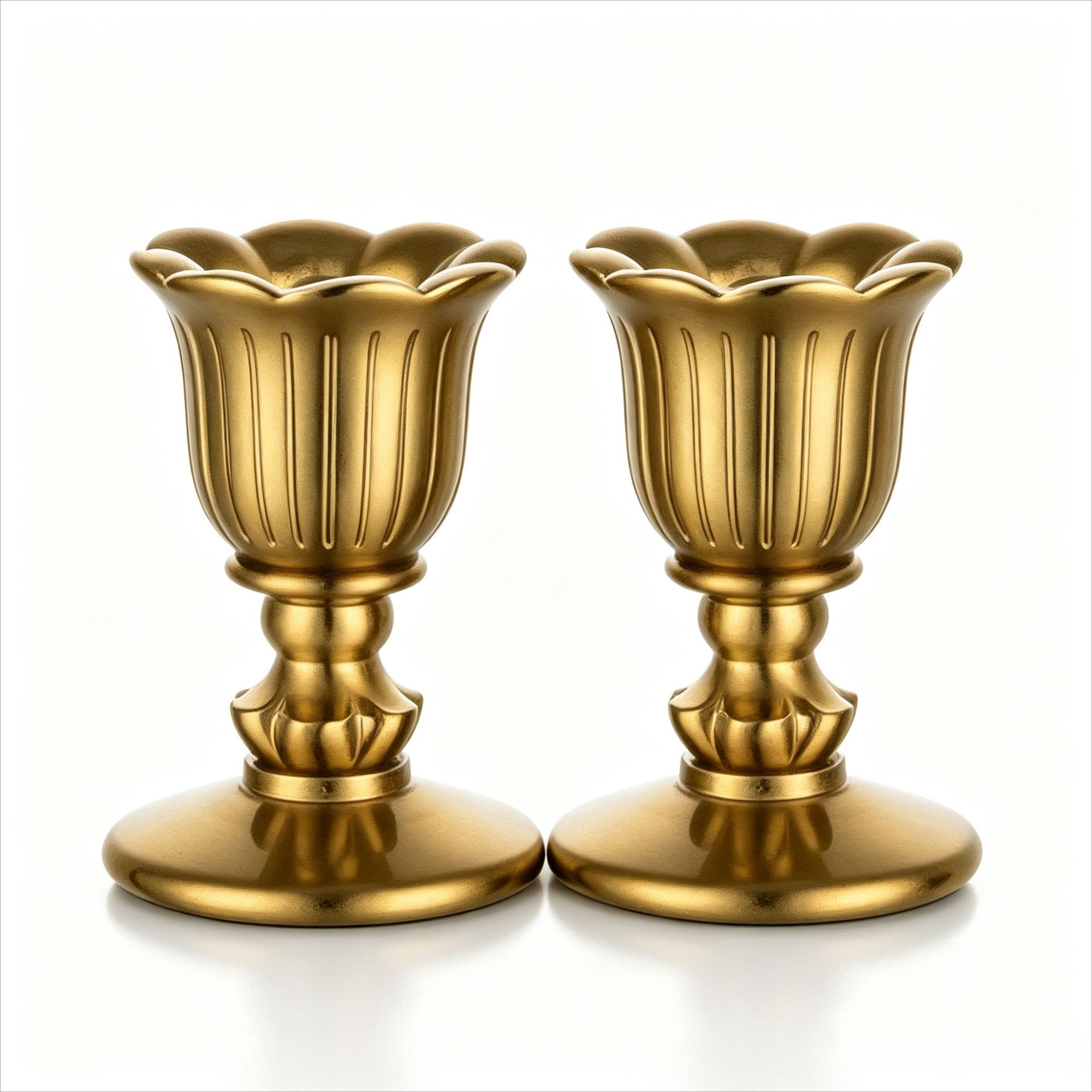 Portavelas Cónico Dorado de Resina Decorativo para Navidad y Boda
