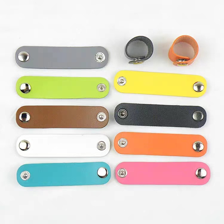 新款皮革按扣绕线器 时尚百搭集线器 数码线材收纳绑带整理小皮扣