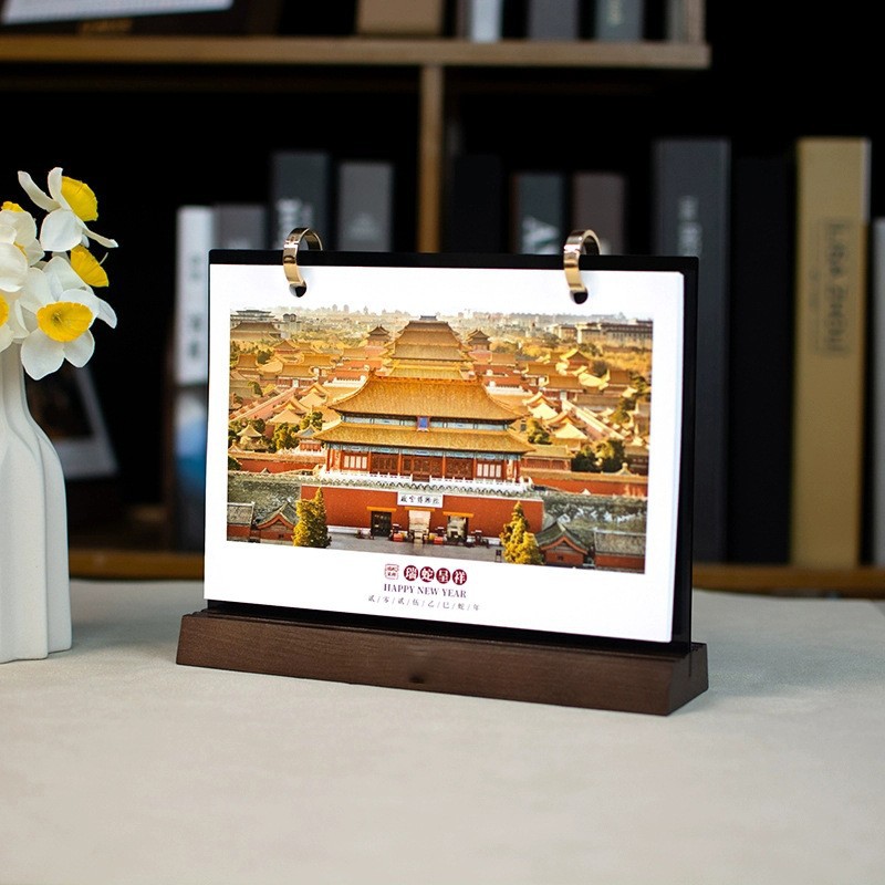 El nuevo calendario de escritorio del año de la serpiente en 2025 decoraciones de calendario de regalo corporativo muestra calendario de escritorio