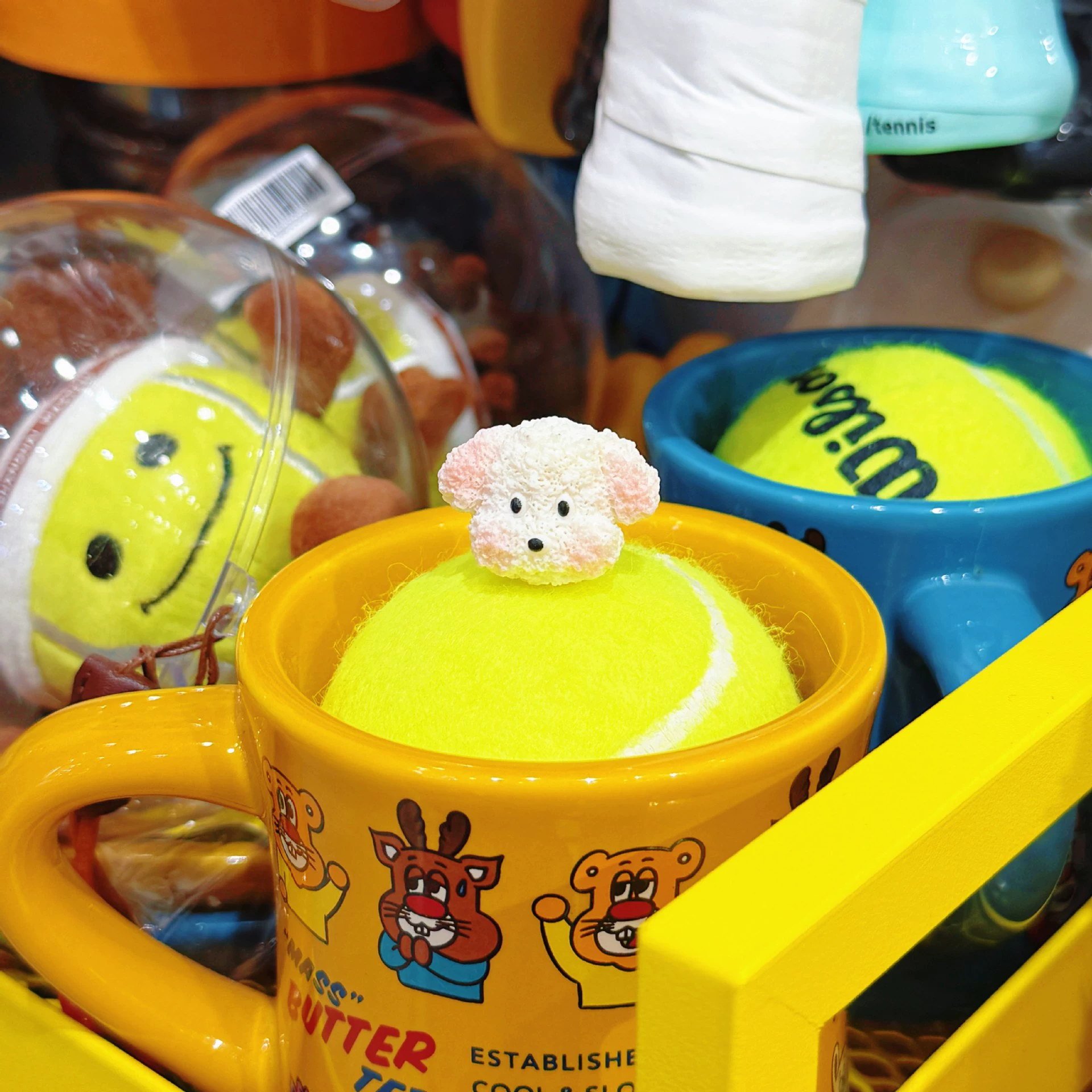 Tennis cute shock absorber, racket