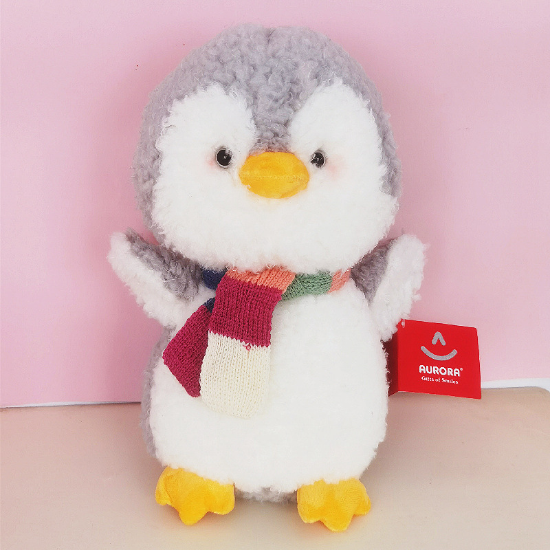 Lindo ulura cumpleaños pingüino muñeca juguete de peluche Navidad decoración regalo femenino al por mayor