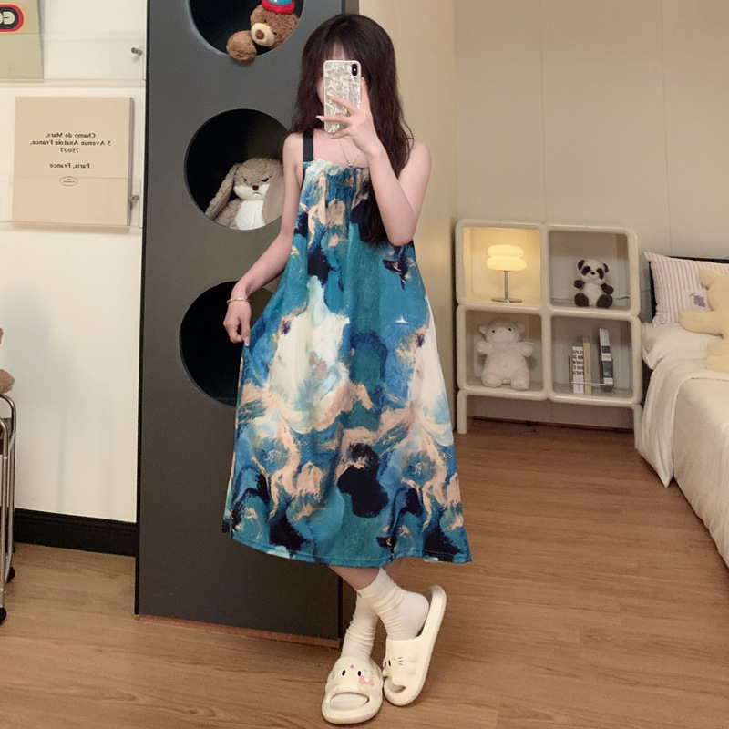 Fabricante de verano 2025 pijama de cabina pijama de niñas fresco uniforme de estudiantes vestido largo un cuello de ropa de casa