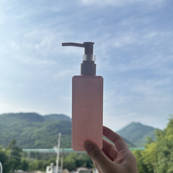 300ml平肩直圆奶粉色纯露 精油 化妆水 爽肤水套装瓶 ins风