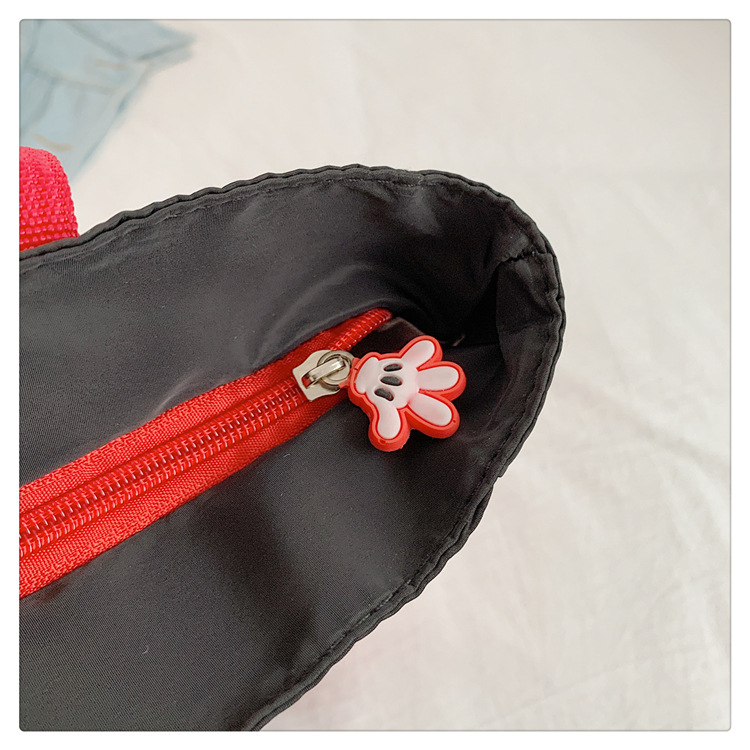 A new, versatile, large-capacity single-shoulder crossbody bag with a cute and girlish heart for student tutoring in the Korean version of Instagram undefined