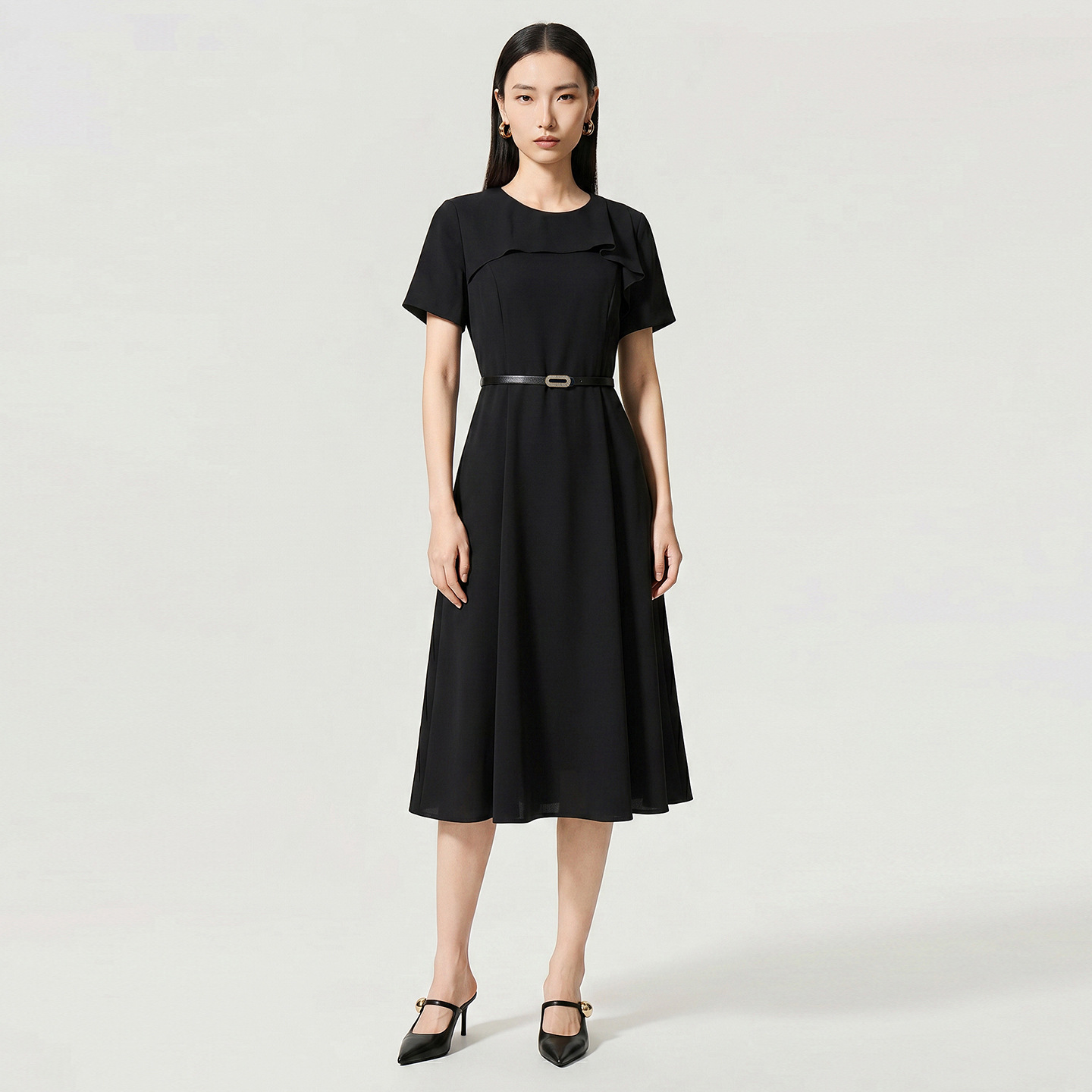 Đầm maxi nữ thắt eo chất liệu chiffon, cổ phiêu bèo nhún, tay ngắn — màu đen