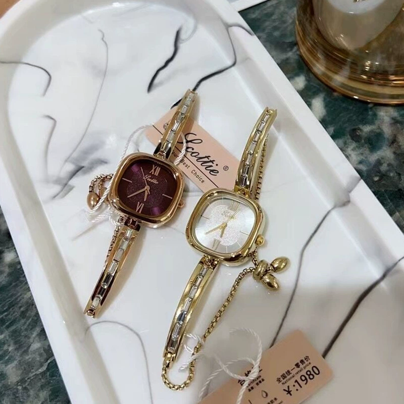 Square small sophisticated fashionable women's bracelet, women's watch, light luxury style, simple and elegant design, 2024 years