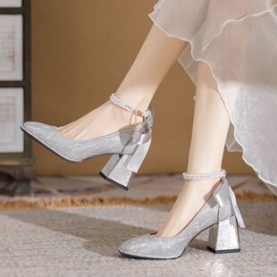 ��ʽ���|���¸߸�Ь�yɫ��Ь����Ь2026���＾�¿�^�������Ь