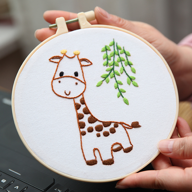 Lindo conejo bordado DIY colgando pintura de los niños Lu bordado puntada primaria práctica punto cruz dibujos animados pequeños adornos de animales