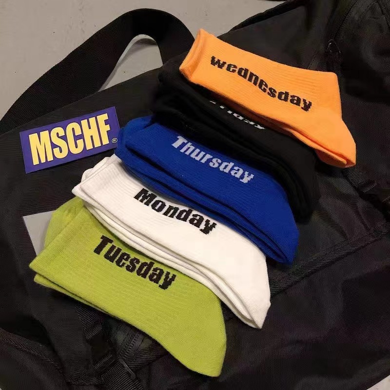 Klein calcetines de moda azul calcetines grandes C Placa de ajedrez estudiante de cuadros ins calcetines de moda a media pierna calcetines largos de otoño e invierno