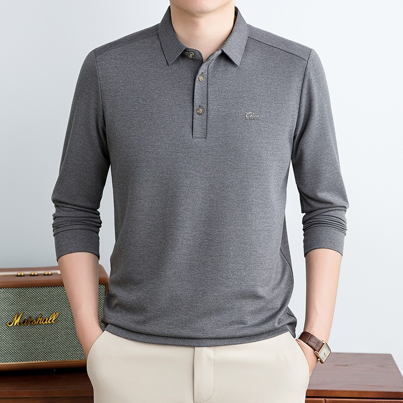 Comfortable, breathable, stylish, simple solid color long-sleeved T-shirt for middle-aged and young men, new style for spring and autumn 2026, versatile base layer.