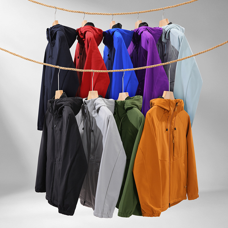 Softshell Jacket for Men and Women, Windproof and Wear-Resistant, Outdoor Mountaineering Sports Top, Corporate Workwear, Hooded Jacket with Printed Text Softshell Jacket for Men and Women, Windproof and Wear-Resistant, Outdoor Mountaineering Sports Top, Corporate Workwear, Hooded Jacket with Printed Text