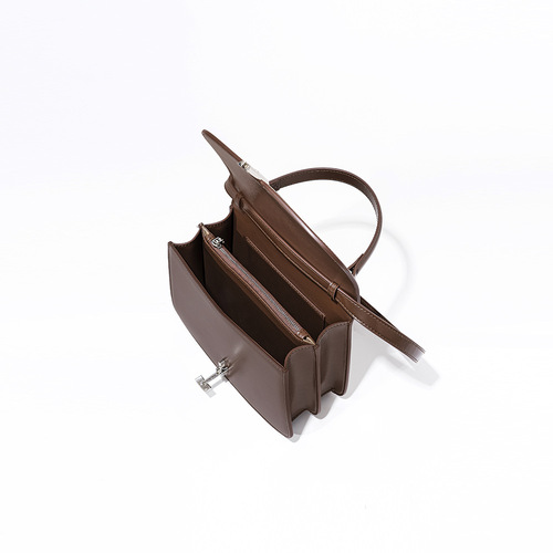 New Retro Leather Accordion Bag Shoulder Bag Hand-held Tofu Square Bag Commute Bag Crossbody Bag Niche Women's Bag