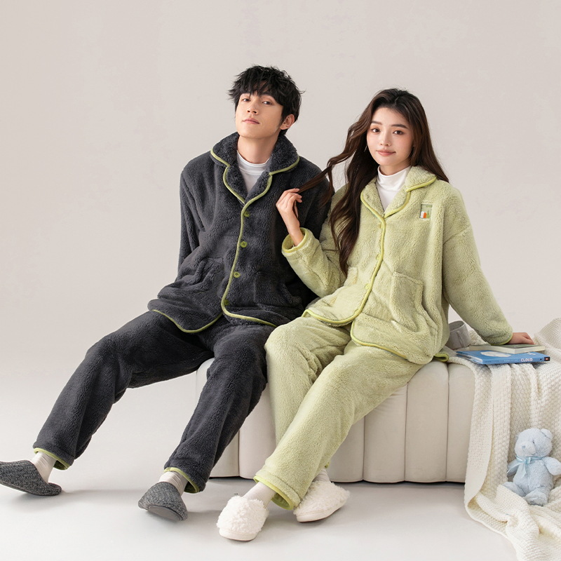 Pajamas de pareja invierno 2025 nuevo coral veludo más veludo engrosado hombre mujer pequeña fragancia ropa de casa otoño invierno