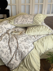 French pleated lace 120-count long-staple cotton brushed four-piece set with fresh printing thickened warm quilt cover sheets