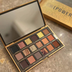 Huda の新しい 2022 クリスマス 18 色 em power ed アイシャドウ パレットは、ヌード メイクアップと同様のスタイルです。