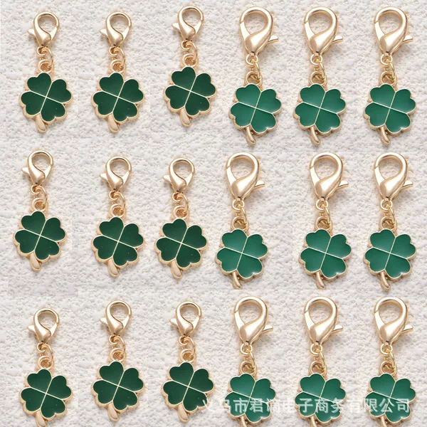 Cross-Border Popular Product: Oil-Drip Four-Leaf Clover Keychain, Lucky Four-Leaf Clover Bag Pendant, Bluetooth Earphone Case Pendant