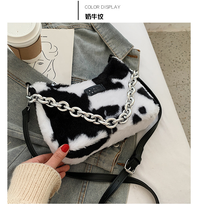 Plush Bag Female Autumn And Winter 2021 New Thick Chain One Shoulder Messenger Underarm Bag display picture 14