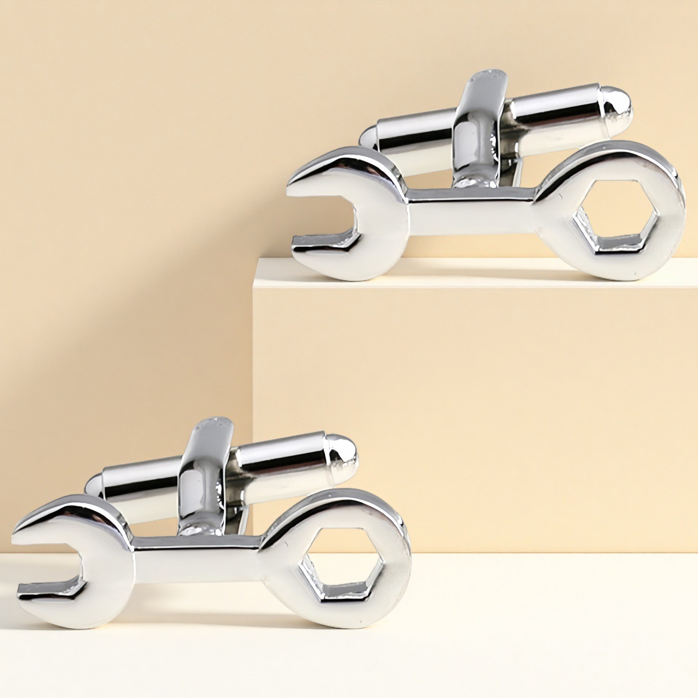 High Quality French Cufflinks Cuff Cuff Stud Men's cufflinks Pictographic Cufflinks Fixed Wrench Cufflinks