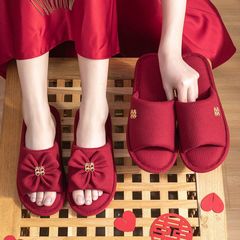 リタニーの結婚祝いのスリッパは結婚してお祝いします。