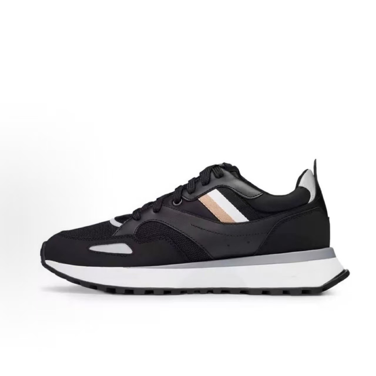 Europa estación nueva moda de zapatos de cuero zapatos casuales de hombre transpirables, moda universal y cómodos zapatos para correr con suela gruesa