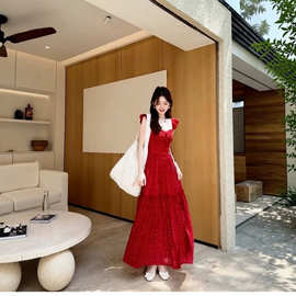 红色波点小飞袖吊带连衣裙子女装夏季2026新款爆款蝴蝶结露背长裙