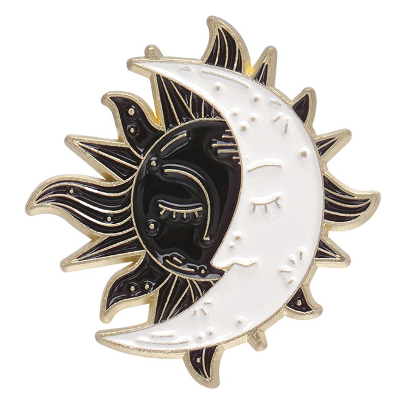 Europa y América transfronteriza nueva caricatura sol y luna pecho metal blanco y negro pintura retro insignia ropa bolsa de accesorios