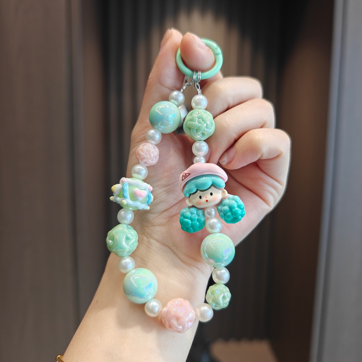 Nuevo colgante de cadena de teléfonos móviles de dibujos animados palomitas de maíz colgante de llavero creativo colgante de bolsas de perlas pintadas a mano
