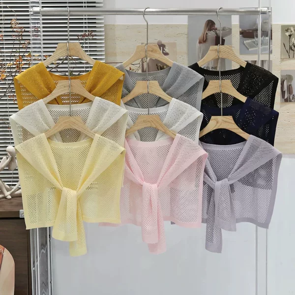 2025 New Style Cut Out Thin Old Money Style Knitted Shawl with Shirt and Skirt and T-Shirt Small Waistcoat for Summer