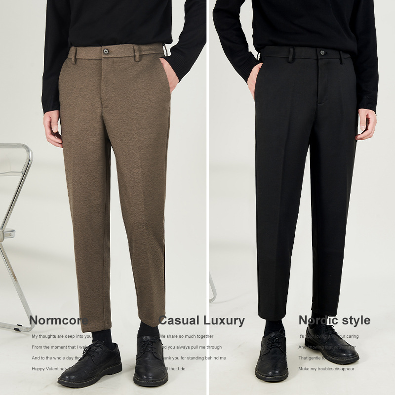 Pantalones largos engrosados de terciopelo para hombres, pantalones de traje de nueve puntos cálidos de otoño e invierno para hombres, pantalones de lana casuales de negocios para hombres