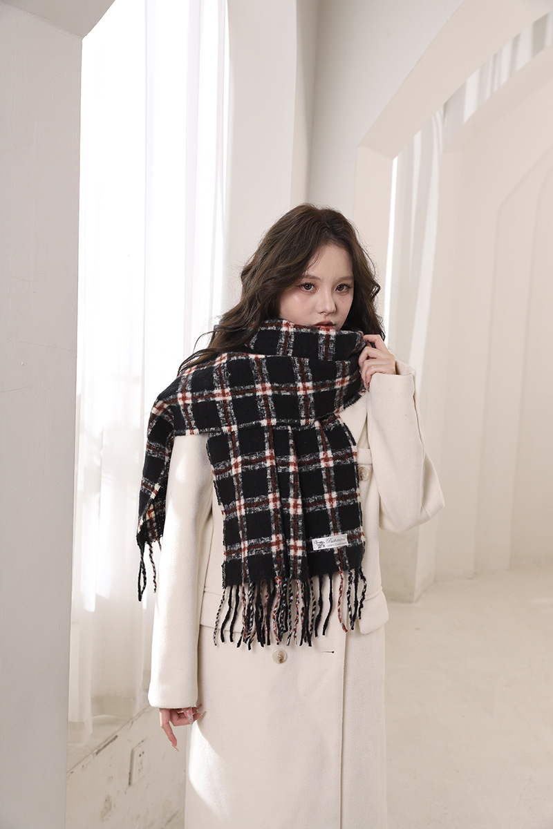 2024 automne hiver nouvelle atmosphère d'écharpe épaisse en mohair, chaleur haut de gamme, manteau polyvalent pour hommes et femmes à rayures_voghion.com