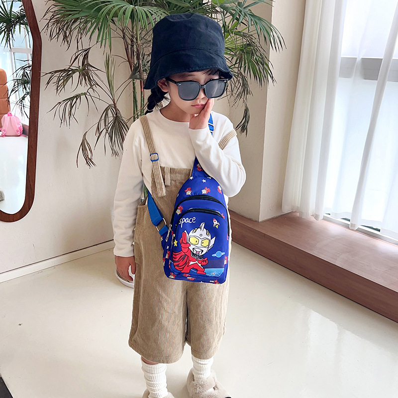 New children's chest bags with trendy and cool prints, single-shoulder bags, perfect for boys' casual outings, and wholesale crossbody bags undefined