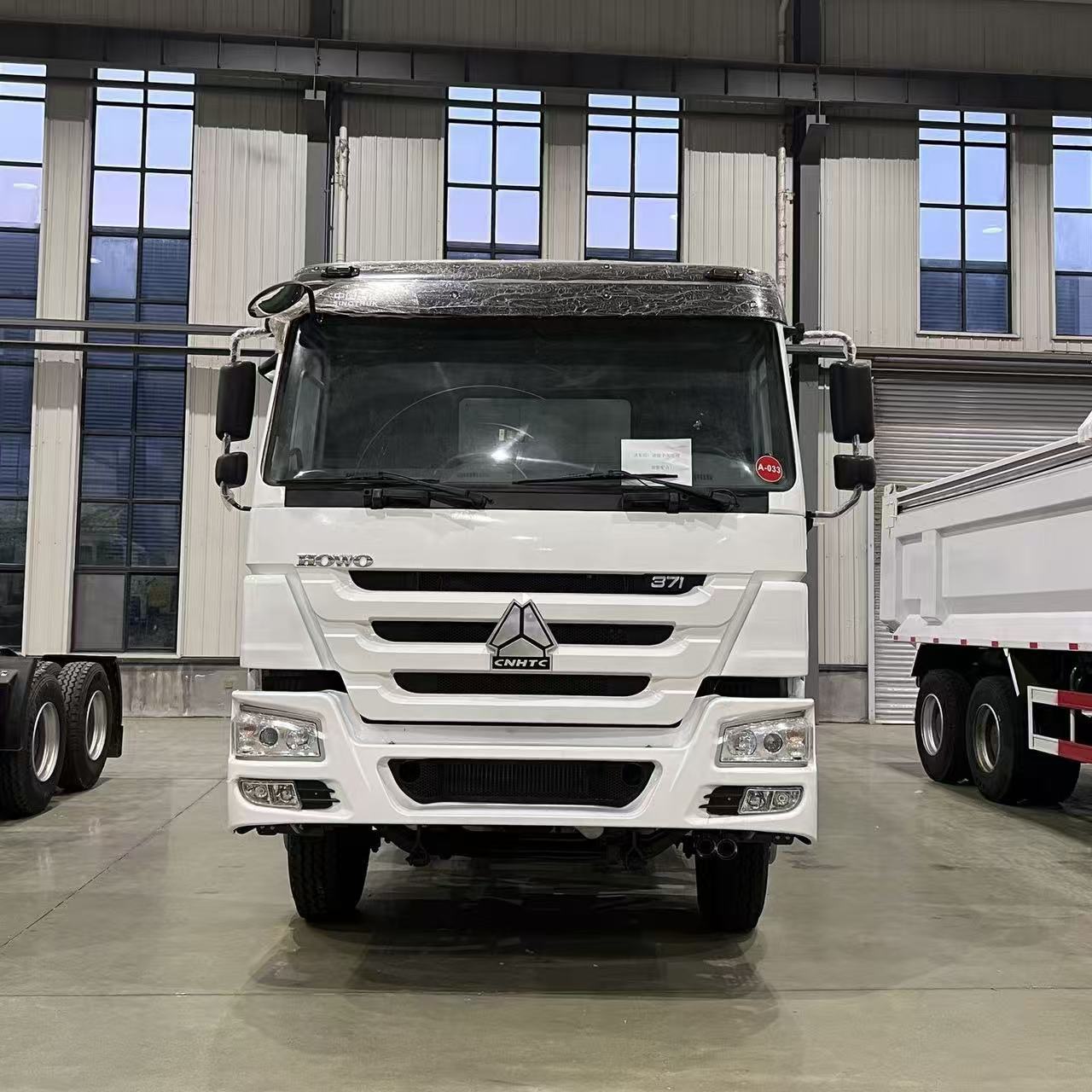Sinotruck Howo 10-Wheel Dump Truck Factory Cross-Border Heavy-Duty Howo 371 Horsepower Dump Truck for Earthmoving