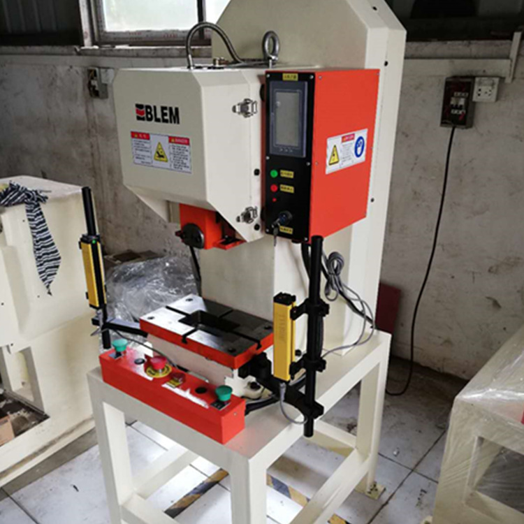 上海丰甲全自动小型冲床，精密电子冲床，高速小冲床，小冲床系列