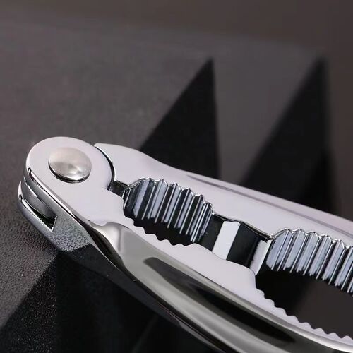 Zinc alloy walnut clamps walnut clamps walnut clamps pecan pine nut clamps crab clamps nut clamps to remove the core